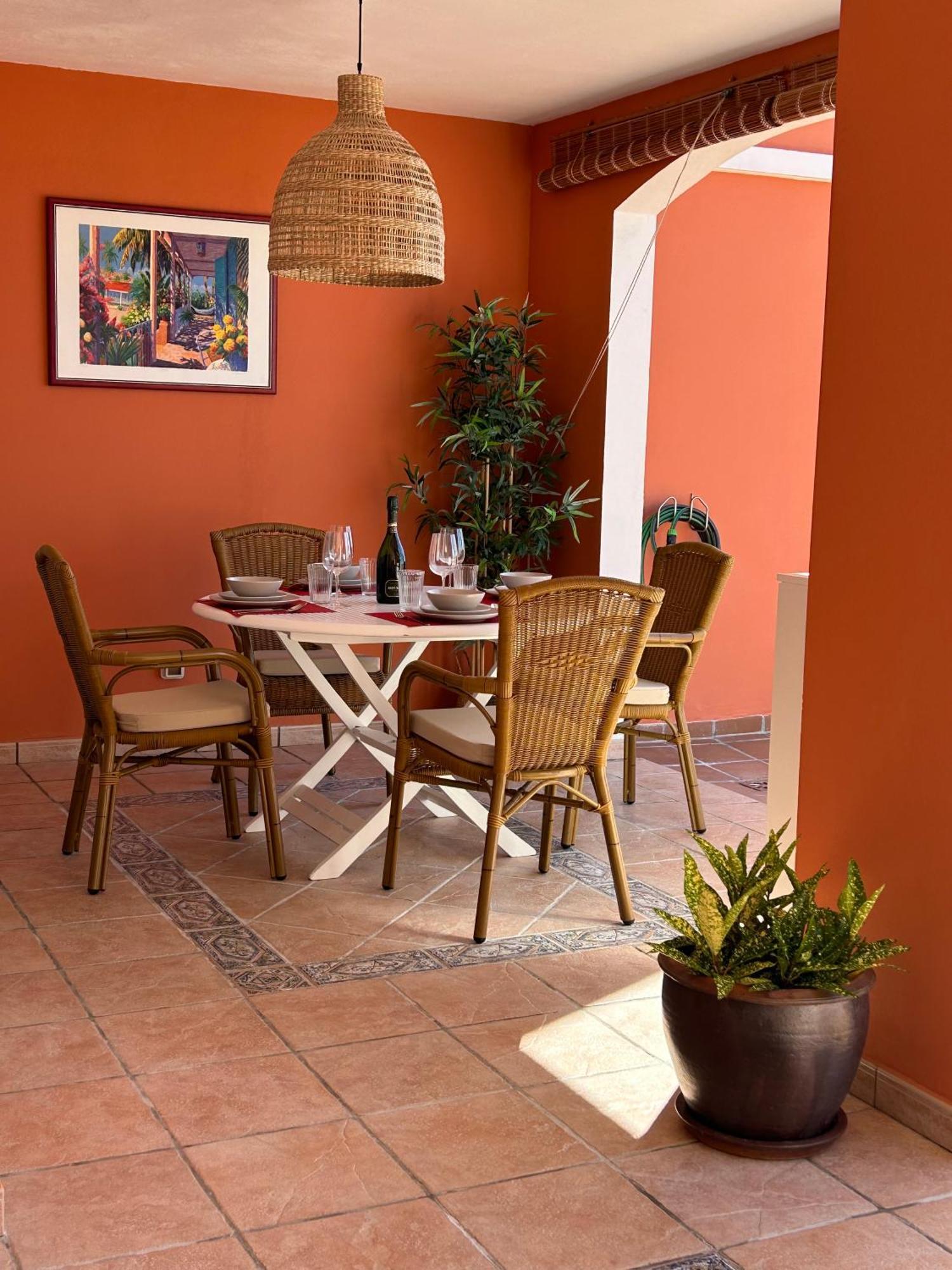 Playa Del Duque-Amazing Views 2 Bedroom Costa Adeje  Bagian luar foto