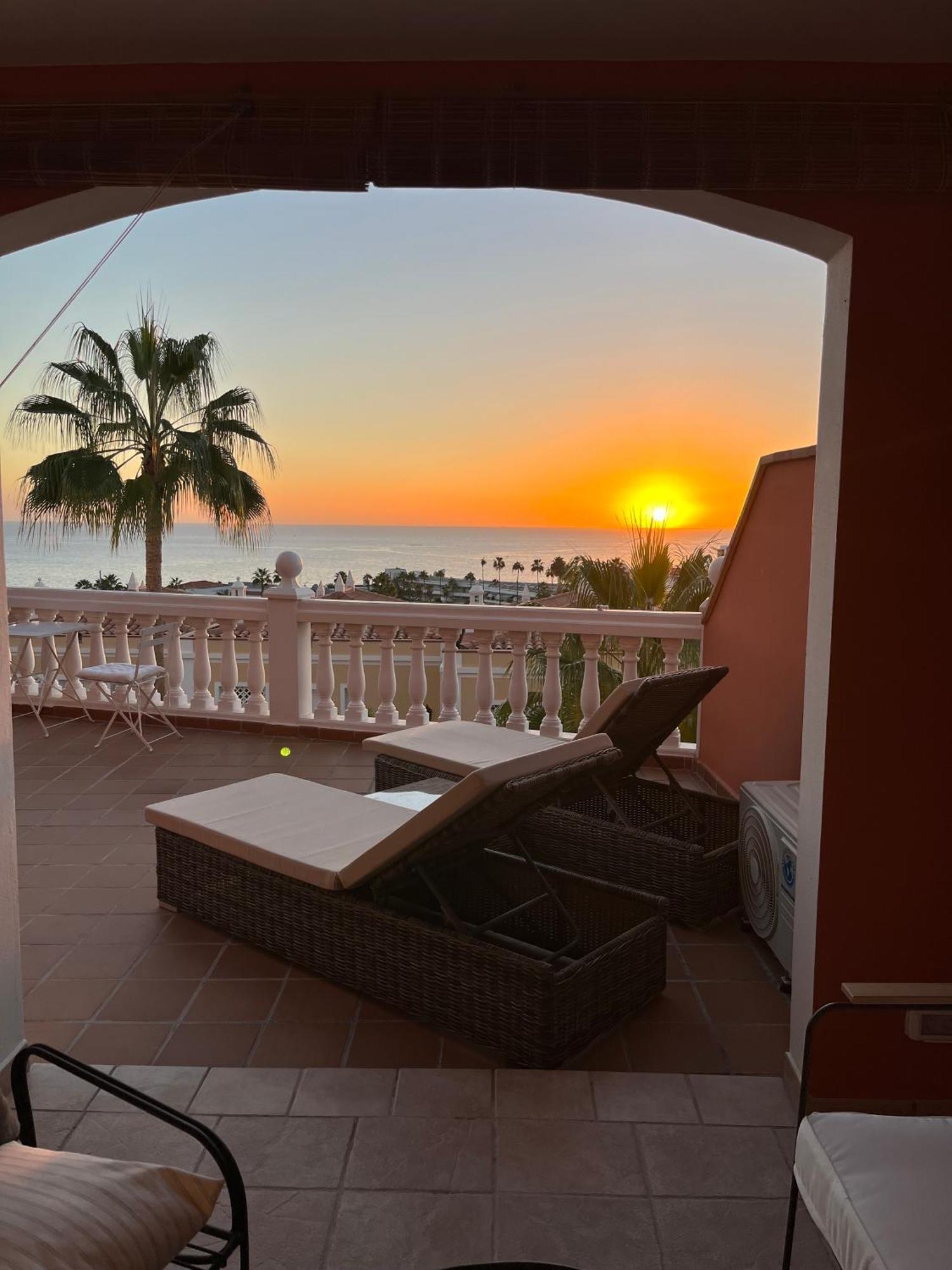 Playa Del Duque-Amazing Views 2 Bedroom Costa Adeje  Bagian luar foto