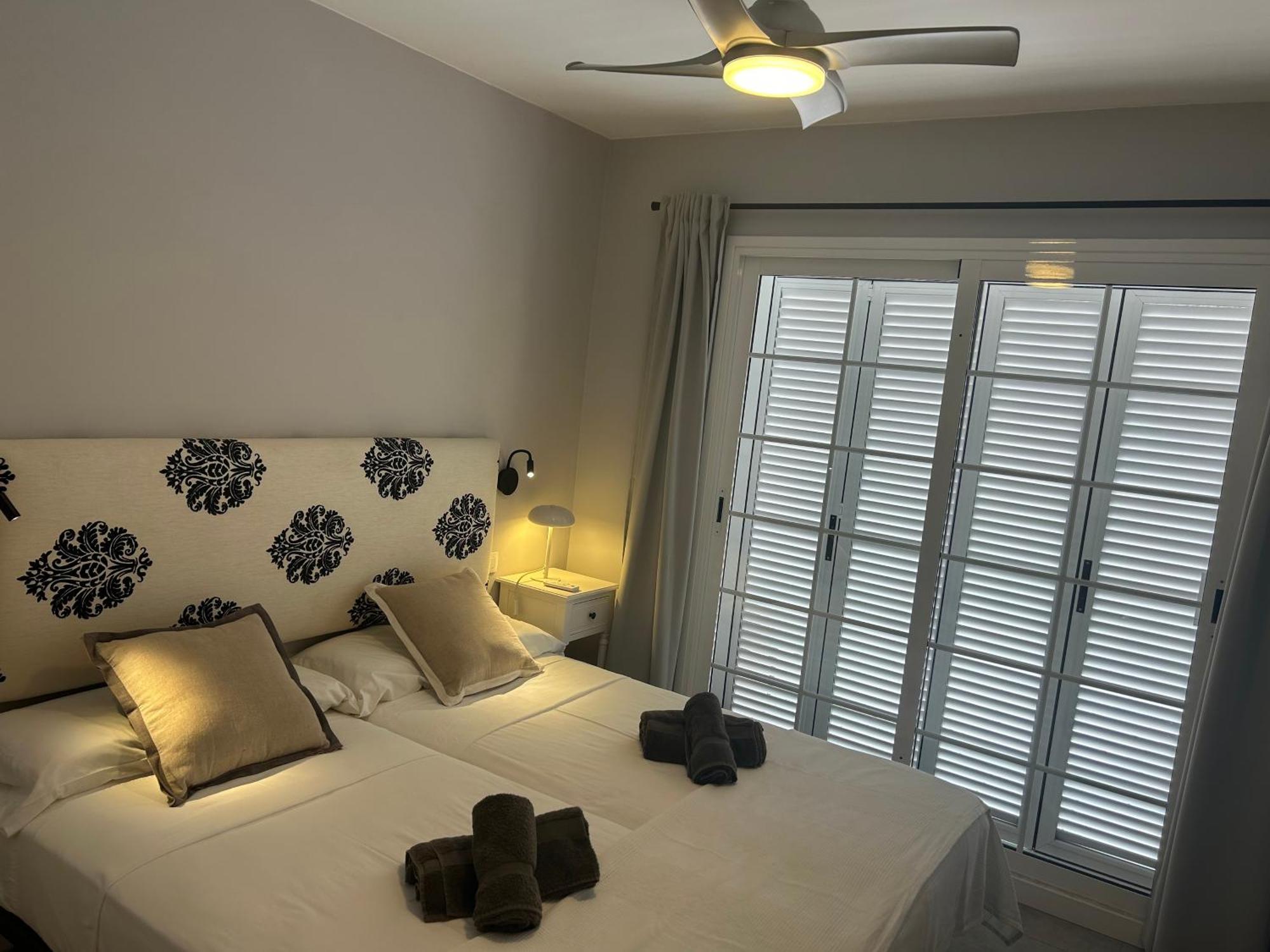 Playa Del Duque-Amazing Views 2 Bedroom Costa Adeje  Bagian luar foto